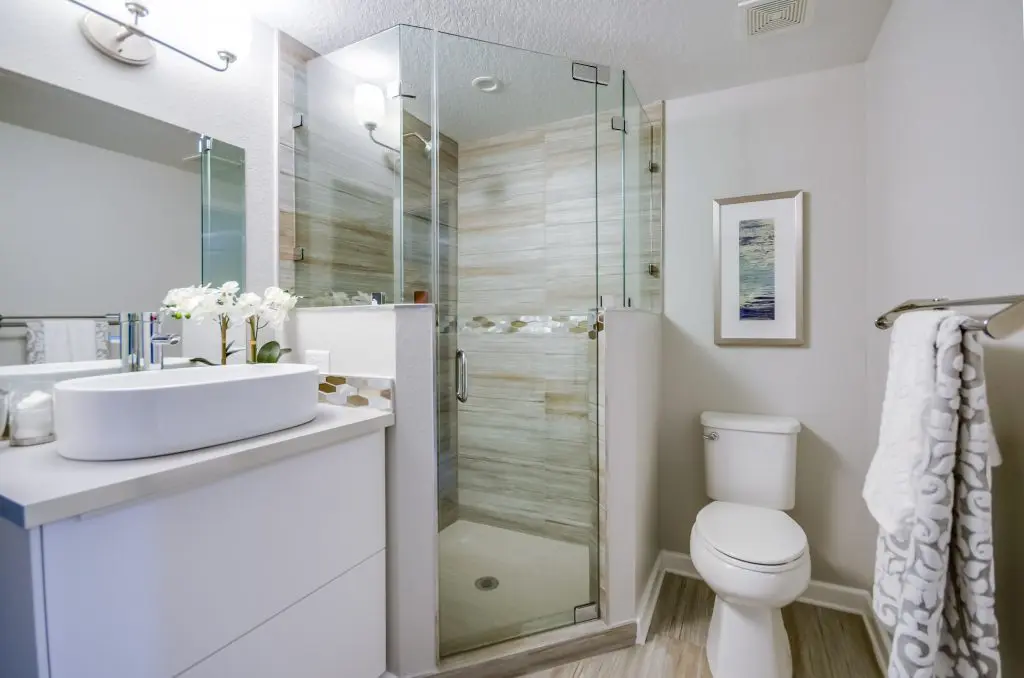 Master bathroom of the house featured in Zombie House Flipping season two episode eight, staged by MHM Professional Staging