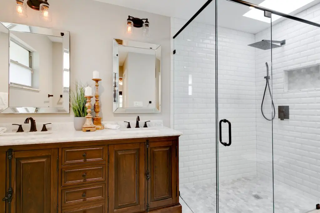 Exactly What to Do to Stage a Bathroom That Sells — True Design House